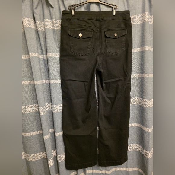 Chico’s black pull on wide leg sailor jeans, Chico’s size 1.5/ US size 10 - Picture 4 of 4